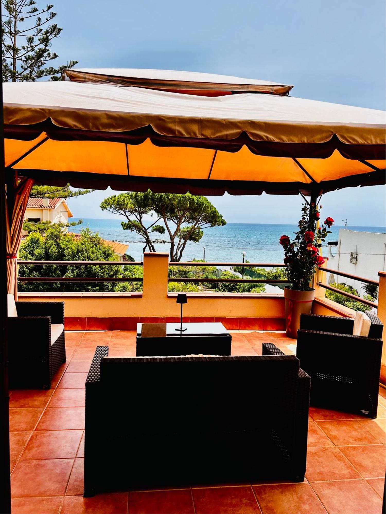 Villa Ro Porto Columbu - Perd'E Sali Ngoại thất bức ảnh